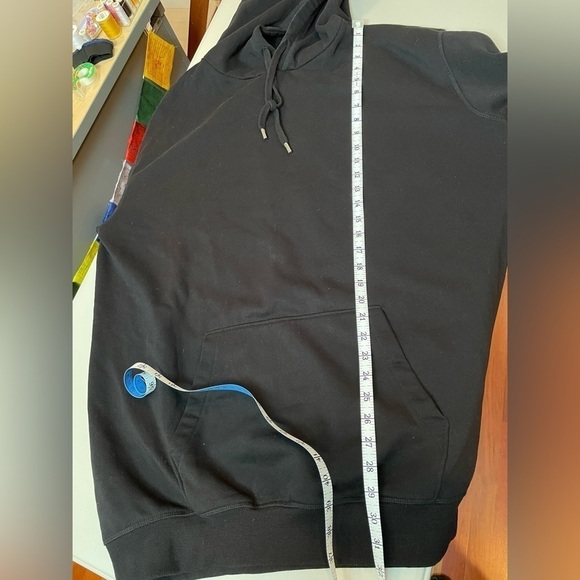 H&M Oversized Black Hoodie Sweatshirt – Size Medium (Fits M–L) – Streetwear Cozy - Picture 3 of 9